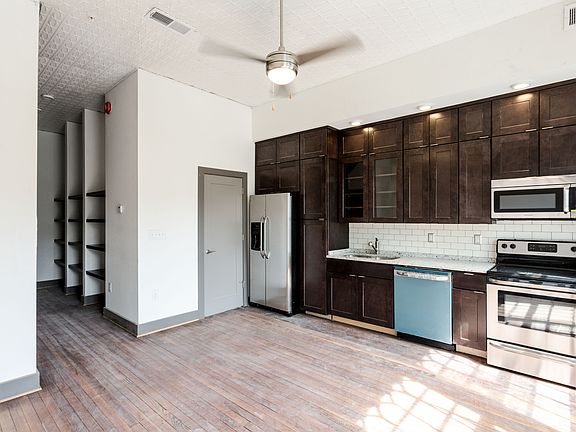 2nd image of 300 E Broad St #206