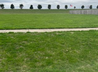 1913 Southbrooke Rd, Jacksonville, IL 62650