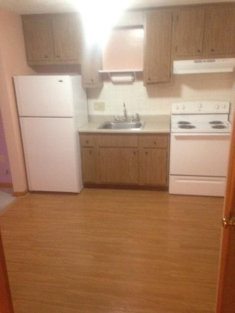 2nd image of 83 Pleasant St APT 2-5