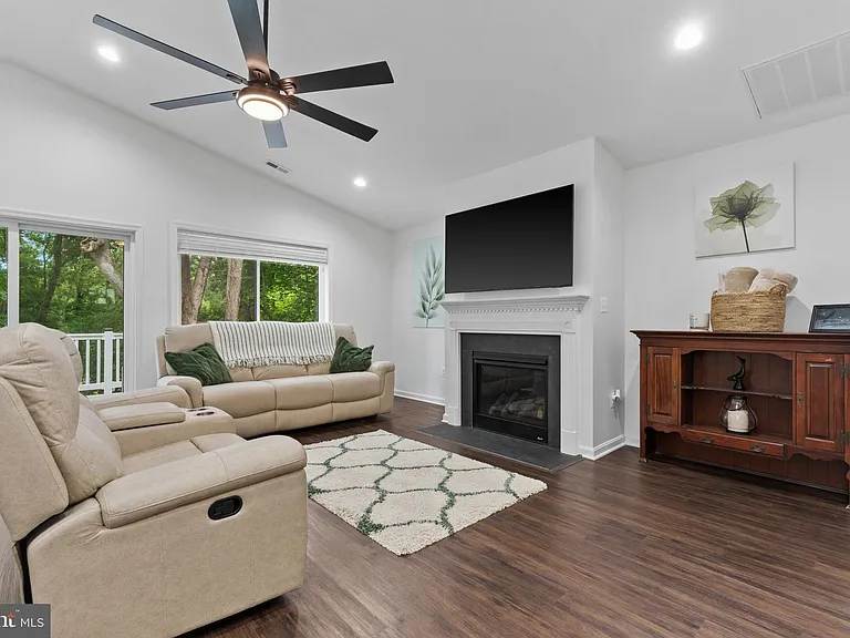 181 Haulover Dr — Photo 8