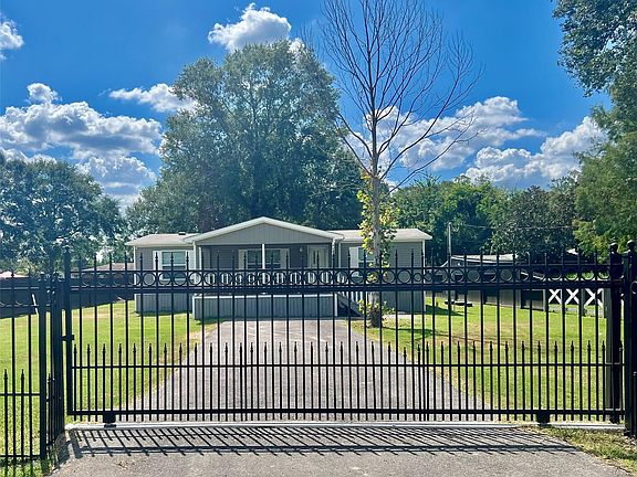 2nd image of 24418 Tree Ln