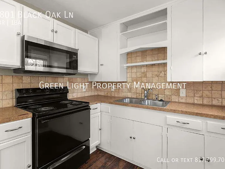 4801 Black Oak Ln — Photo 10