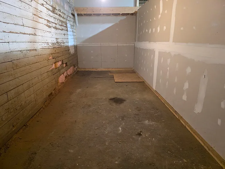 100 Strawberry Ave #3 — Photo 14