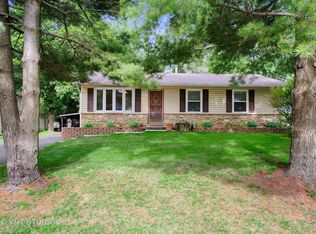 6601 Hawthorne Dr, Cary, IL 60013