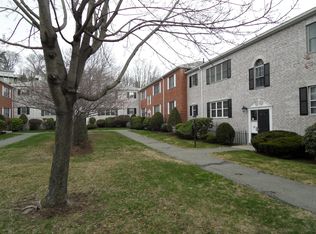 15 Lake Shore Ct, Brighton, MA 02135