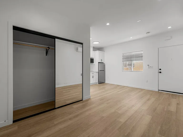 4189 Leimert Blvd — Photo 21