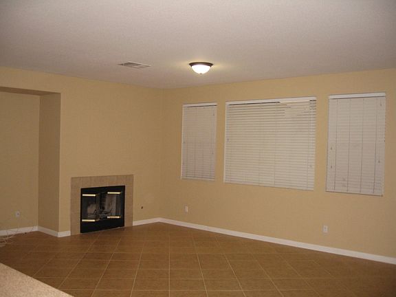 3rd image of 27660 Fairmont Dr