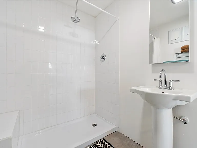 905 E Coronado Rd #2 — Photo 6