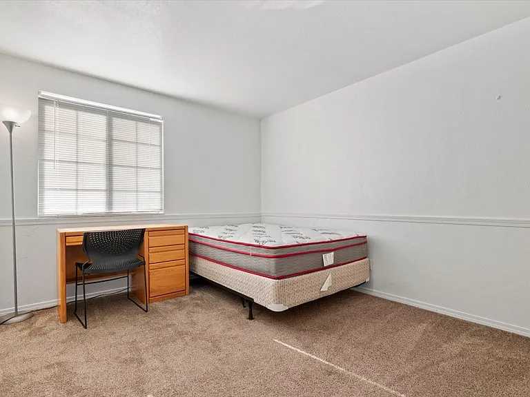 728 W 1720 N #319 — Photo 9