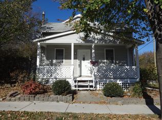 988 Rural St, Aurora, IL 60505