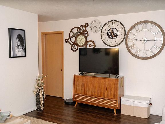 5th image of 102 Ramsey Pl