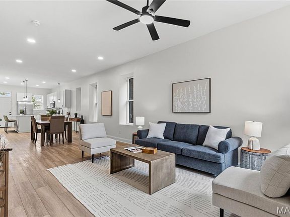 2nd image of 3002 California Ave