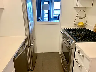 Rented by Manhattan Apartment Organization