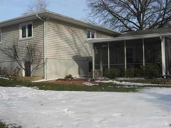 2nd image of 4390 31st St