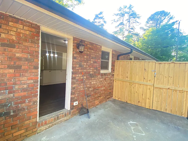 2221 Pine Rd — Photo 17