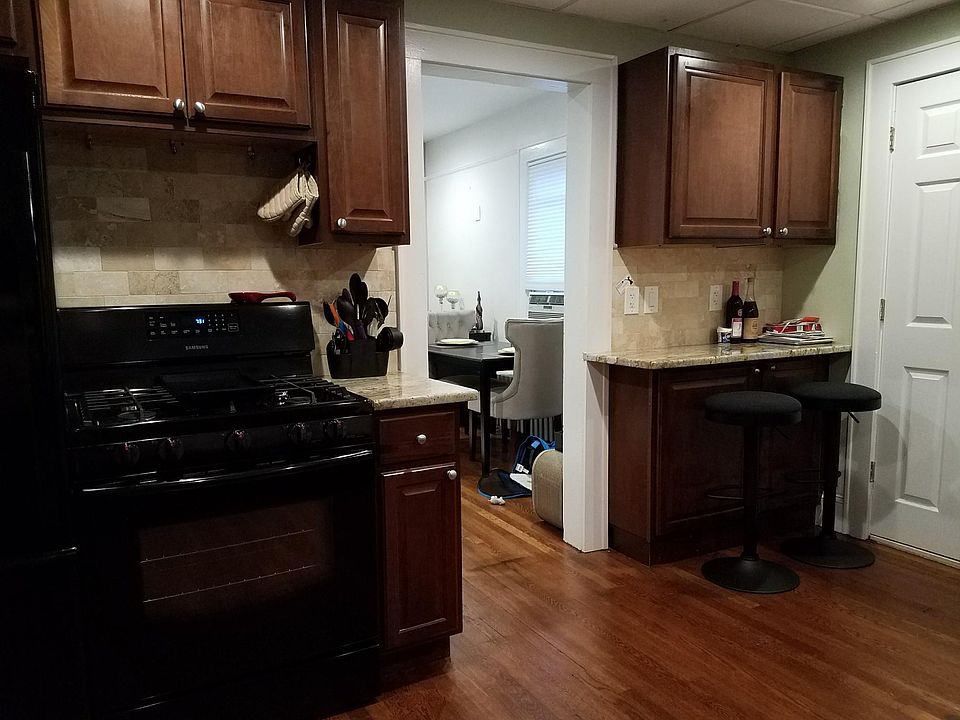 1st image of 238 No 5 Ave
