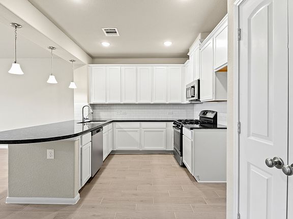 Breathtaking open kitchen