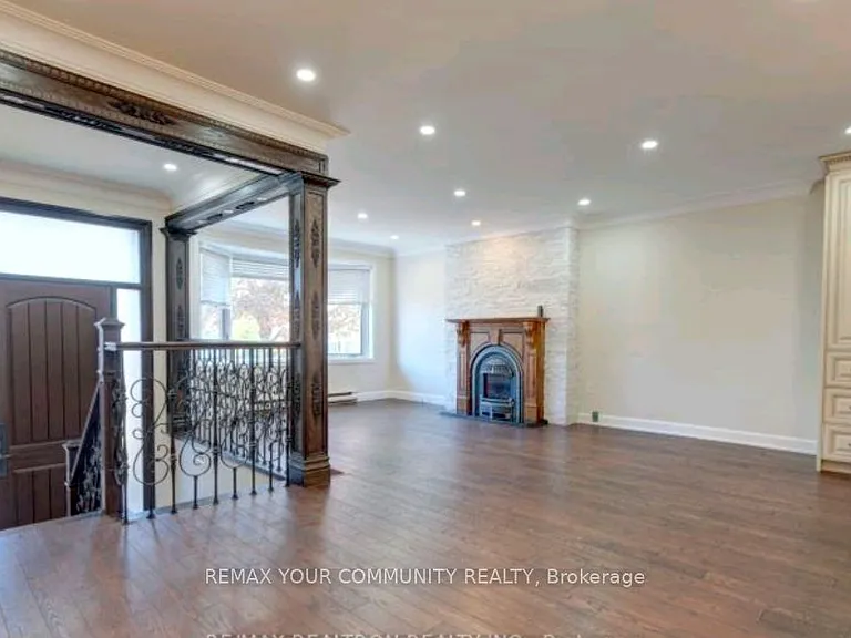 372 Dixon Blvd — Photo 8