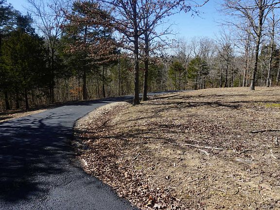 5th image of 149 Nielsen Dr