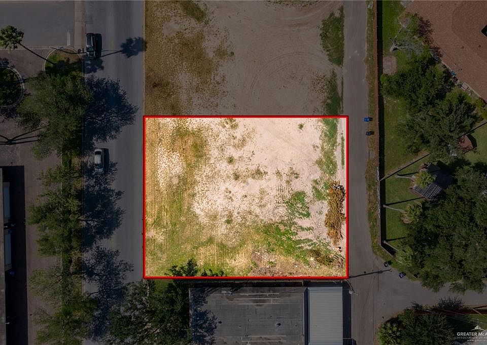 1st image of 3312 N 6th St