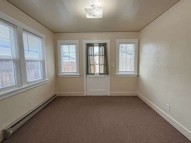 901 Kittitas St — Photo 15