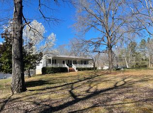 965 Old Apple Grove Rd, Mineral, VA 23117