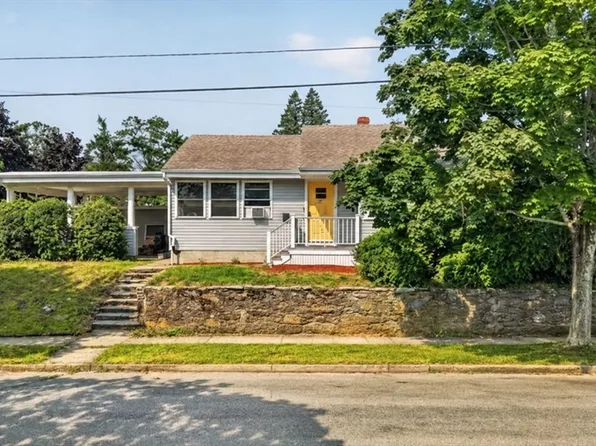 221 Rochambeau St, New Bedford, MA 02745