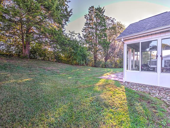 4th image of 4434 Amston Dr