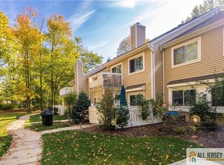 19 Sweetgum Ln, Monmouth Junction, NJ 08852