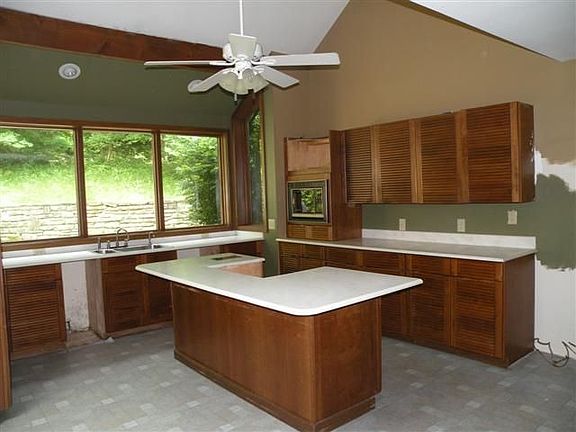 2nd image of 10558 Tanagerhills Dr
