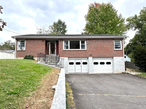 65 Birge Avenue, Windsor Locks, CT 06096