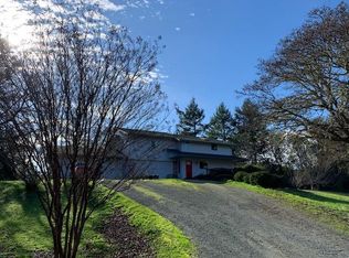 176 Arthur Rd, Garberville, CA 95542