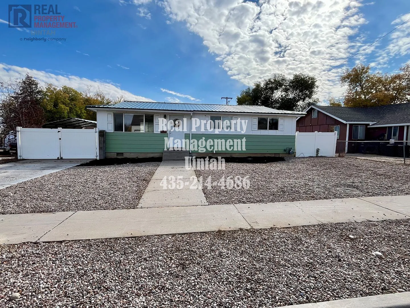 Cute 3 Bedroom 2 Bathroom House Move In Special!! $300 Off Your First Month's Rent When You Sign ... — Photo 1