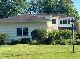 123 Ann St, Clarendon Hills, IL 60514