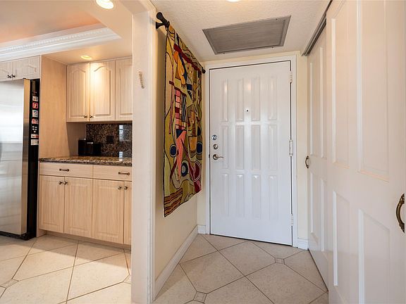 3rd image of 400 Leslie Drive #530