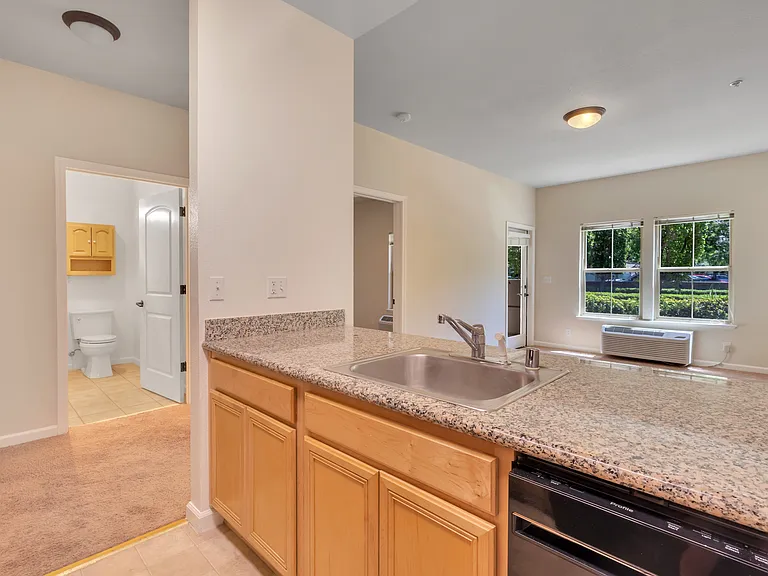 1011 Hartz Way #101 — Photo 7
