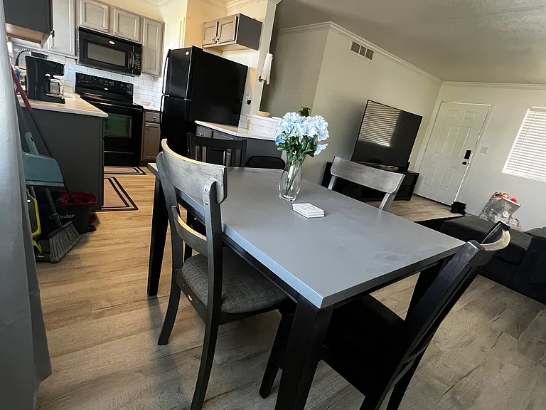 4401 N 12th St #209 — Photo 9