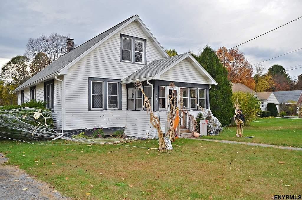 948 Main St, Niverville, NY 12130 Zillow