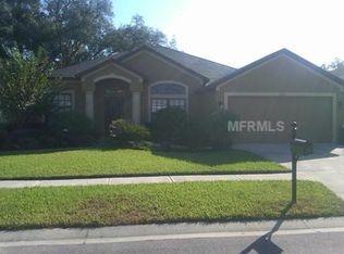 1713 Abbey Trace Dr, Dover, FL 33527