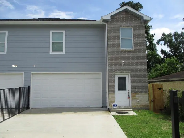 8205 Oak Knoll Ln #B, Houston, TX 77028