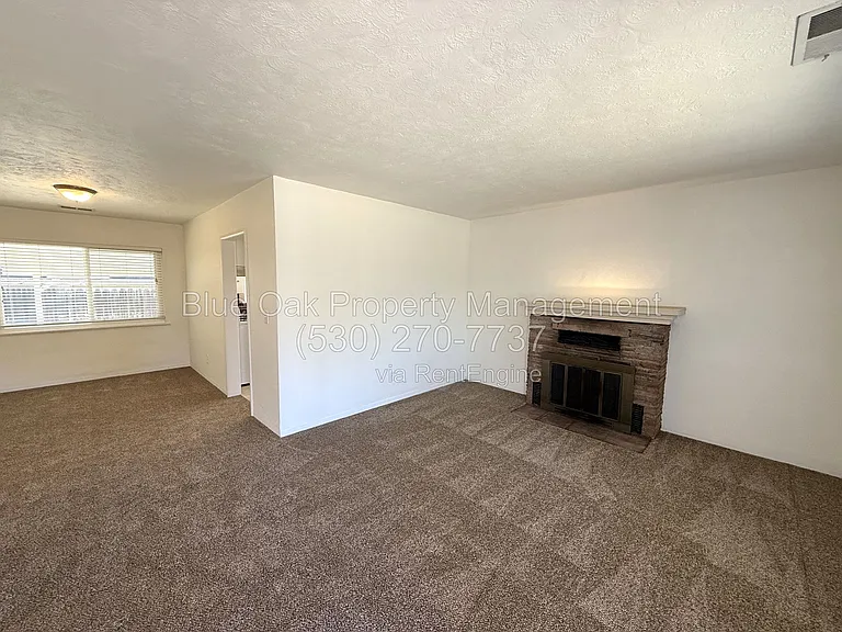172 Connors Ave — Photo 2