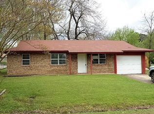404 NW 7th St, Atkins, AR 72823