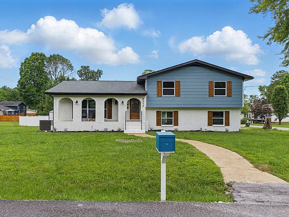 2nd image of 8214 Oxford Dr