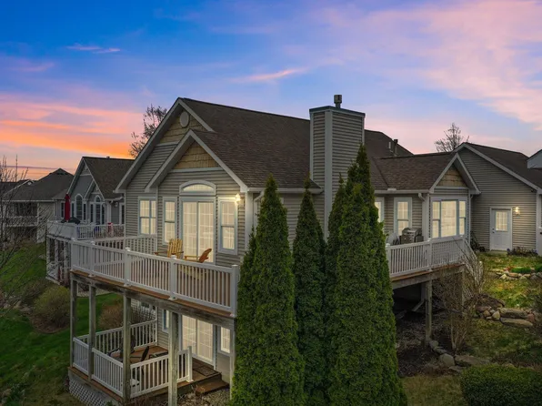 2570 W Crown Dr, Traverse City, MI 49685
