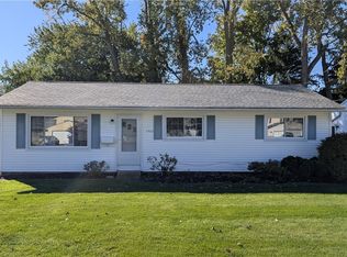 7502 Goldenrod Dr, Mentor On The Lake, OH 44060