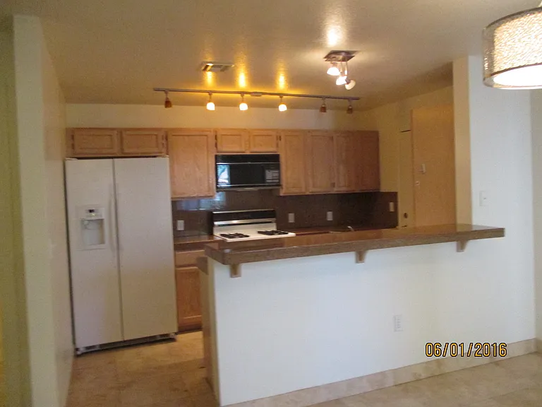 8452 Boseck Dr #187 — Photo 8