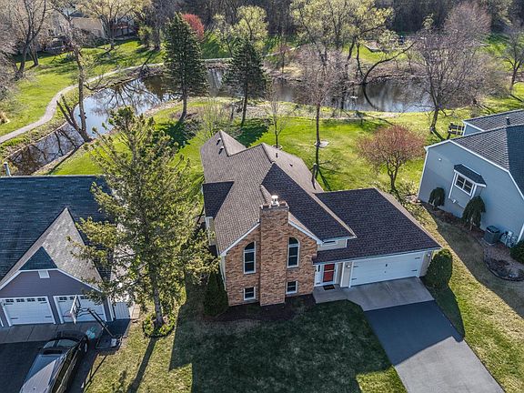 2nd image of 4922 Arrowood Ln N