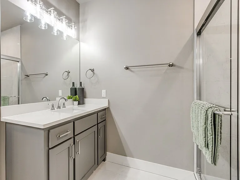 609 Abadan Dr — Photo 37