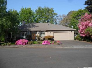 220 Ames Ct, Silverton, OR 97381