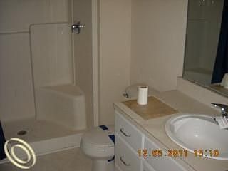 4th image of 392 North Vis